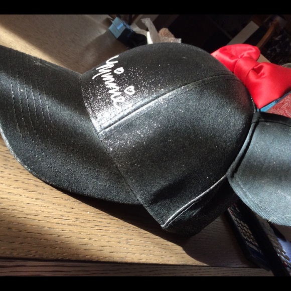 Glitterty Minnie Mouse Cap with Ears - Picture 6 of 7